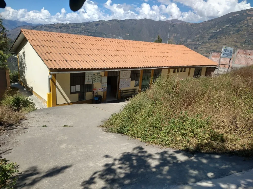 Santa Cruz de Inyacc en Huaribamba, Huancavelica