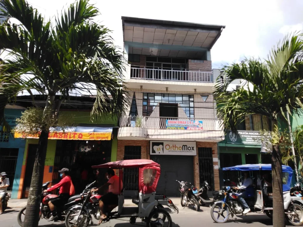 Centro Odontologico Integral «odontomax en Belen, Loreto
