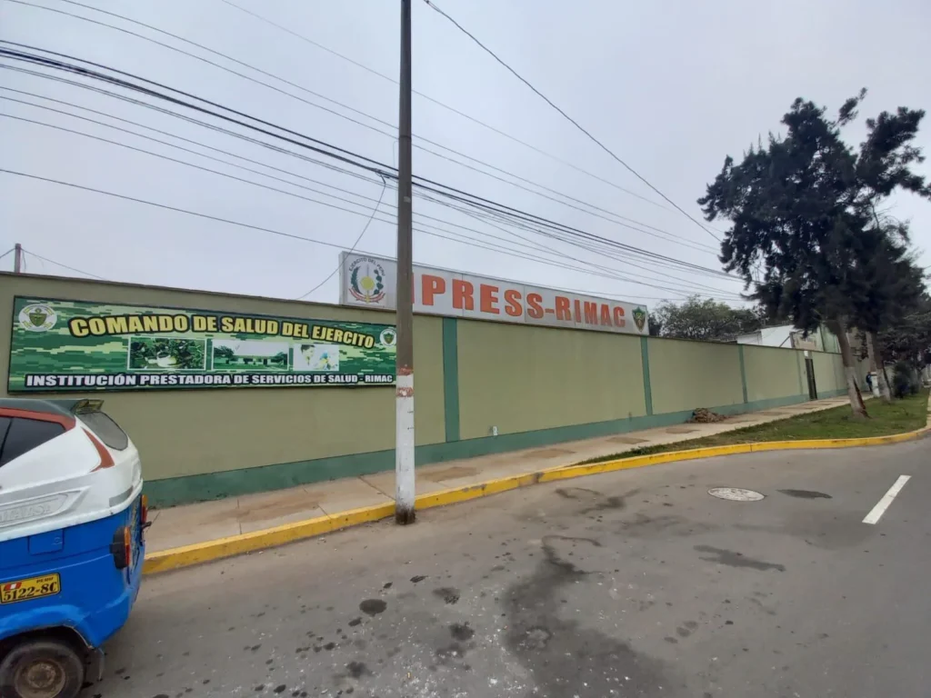 Centro de Salud Militar Rimac en Lima