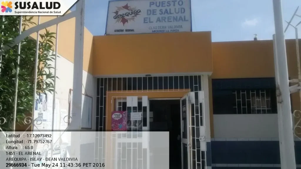 Puesto de Salud el Arenal en Dean Valdivia, Arequipa