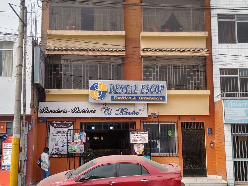 Dental Escop en Ate, Lima