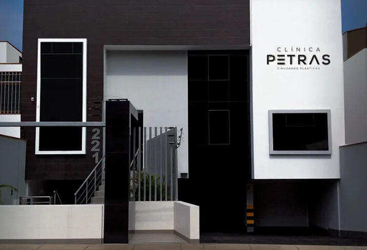 Clinica Petras en San Isidro, Lima