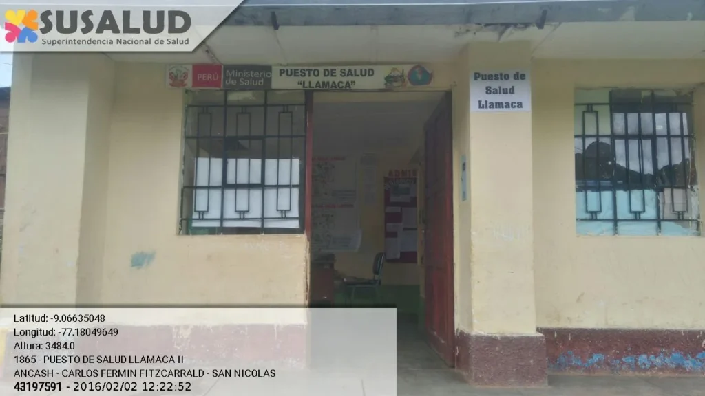 Puesto de Salud Llamaca en San Nicolas, Ancash