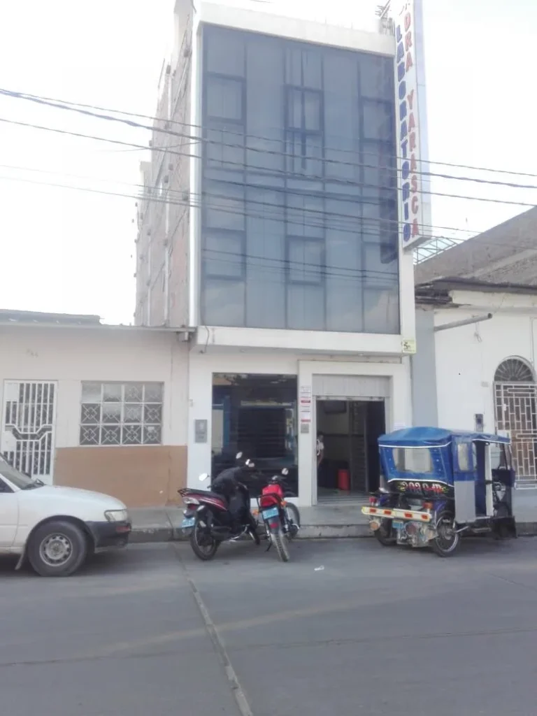 Laboratorio Yarasca Eirl en Sullana, Piura