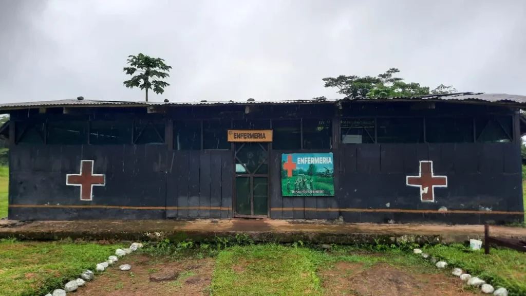 Enfermería Batallón de Selva «sgto 1 Demetrio Acosta Chuez» N° 85 – Ampama en Rio Santiago, Amazonas