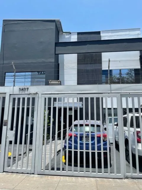 Clinica Binomium en Santiago de Surco, Lima