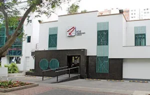 Centro de Vacunacion de Laboratorios Roe