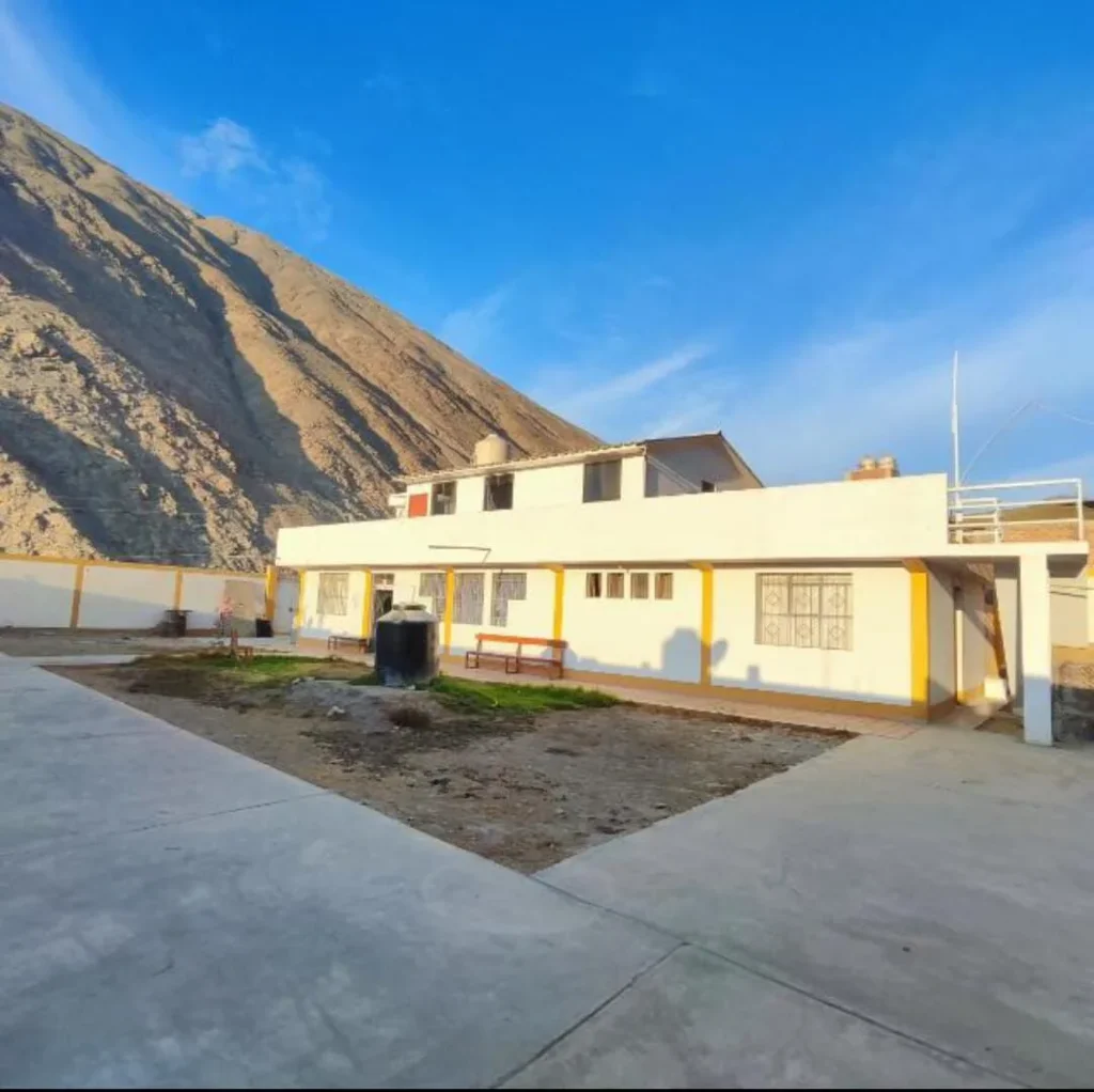 Puesto de Salud Mollehuaca en Huanuhuanu, Arequipa