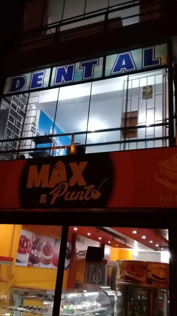 Strand Dental Center en Comas, Lima