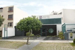 Centro de Vacunacion de Laboratorios Roe