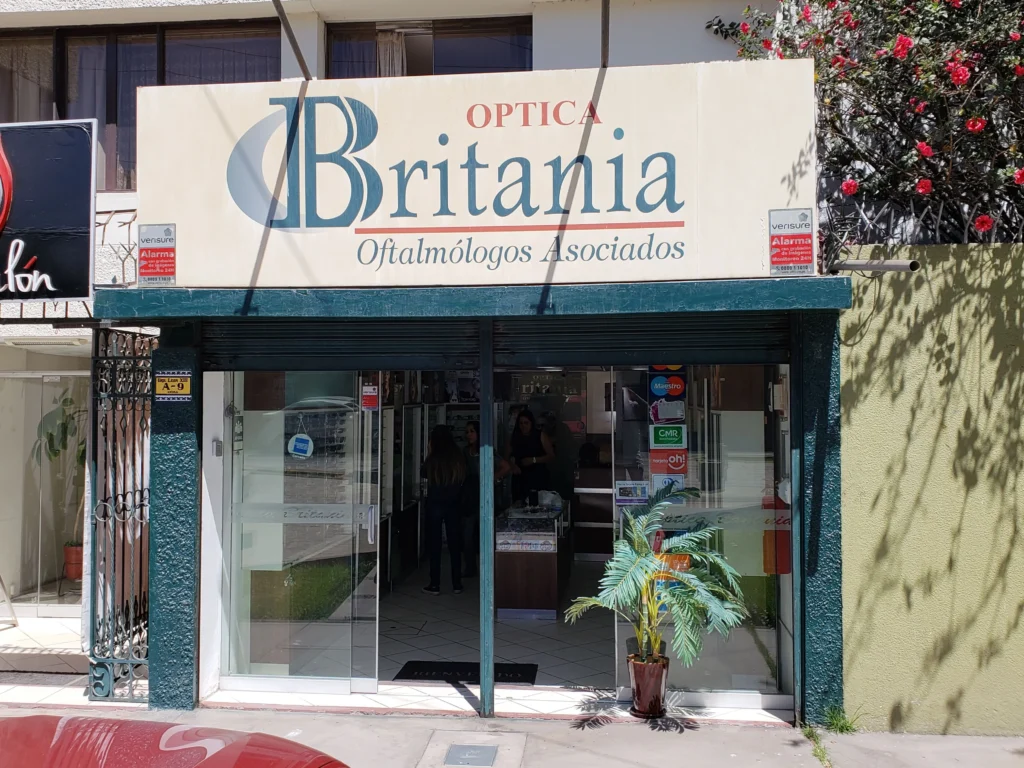 Óptica Britania en Cayma, Arequipa