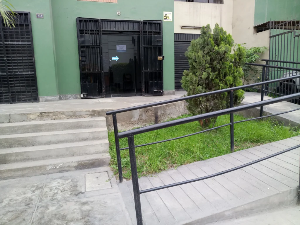 Centro Latinoamericano G y N de Rehabilitación S.r.l en Surquillo, Lima