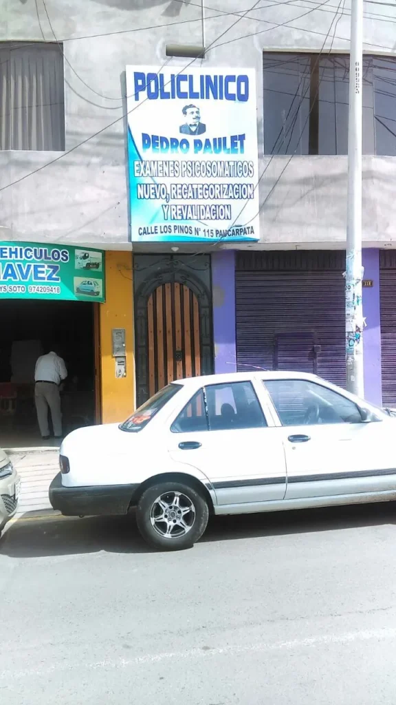 Policlinico Pedro Paulet en Paucarpata, Arequipa