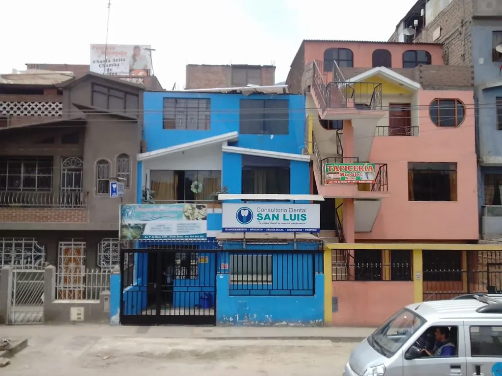 Consultoiro Dental San Luis en Santa Anita, Lima