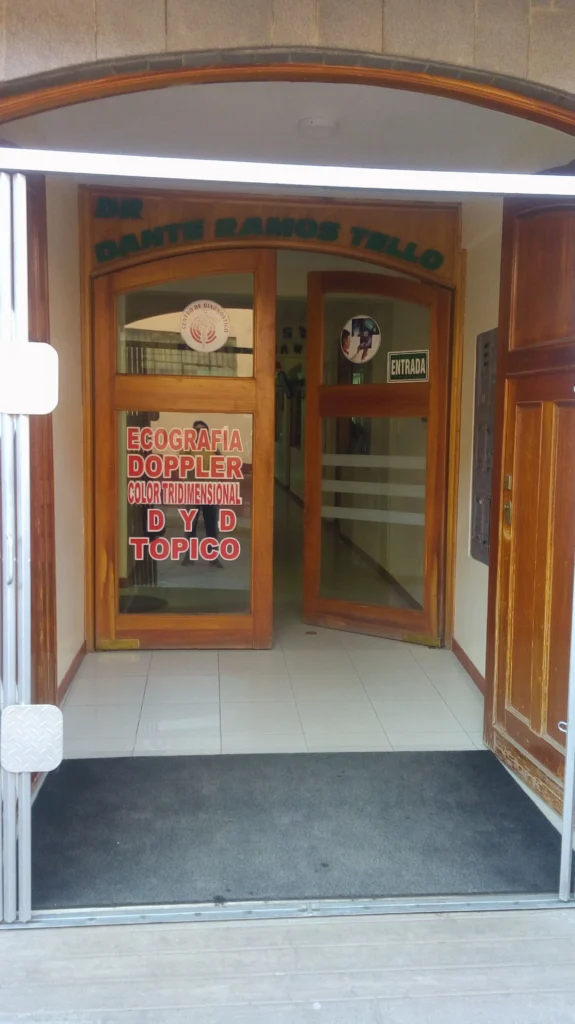 Centro Medico Virgen del Carmen Srl. en Puno