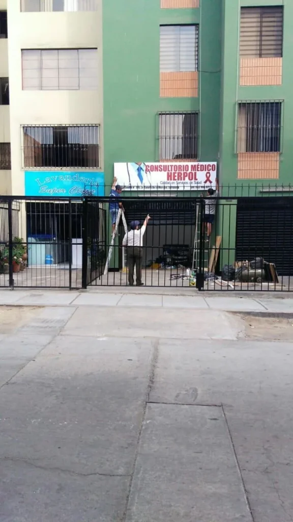 Consultorio Medico Hermozapolich en Surquillo, Lima