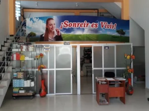 Hoyos Odontomedic S.r.l.