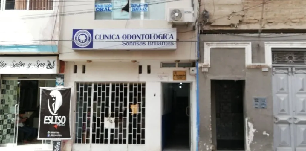 Clínica Odontologica Sonrisas Brillantes en Chiclayo, Lambayeque