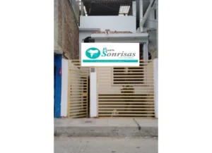 Centro Odontologico Piura Sonrisas