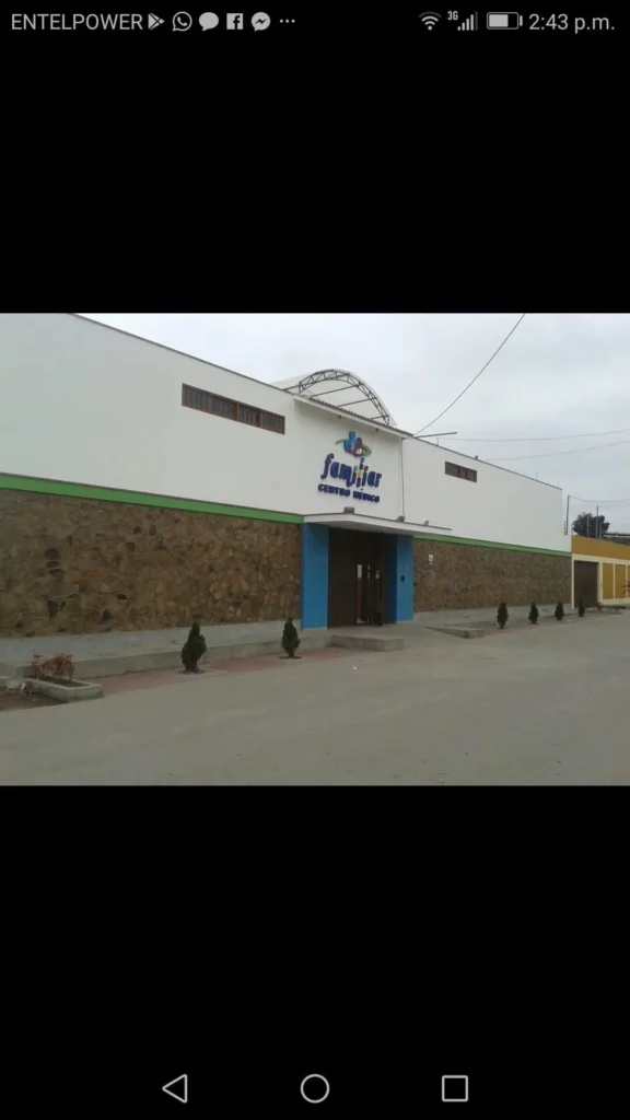 Centro Médico Familiar en San Vicente de Cañete, Lima