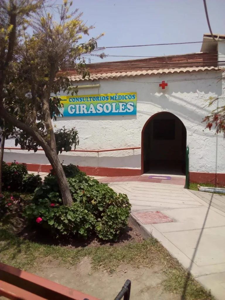 Consultorios Medicos Girasoles en Lurigancho, Lima