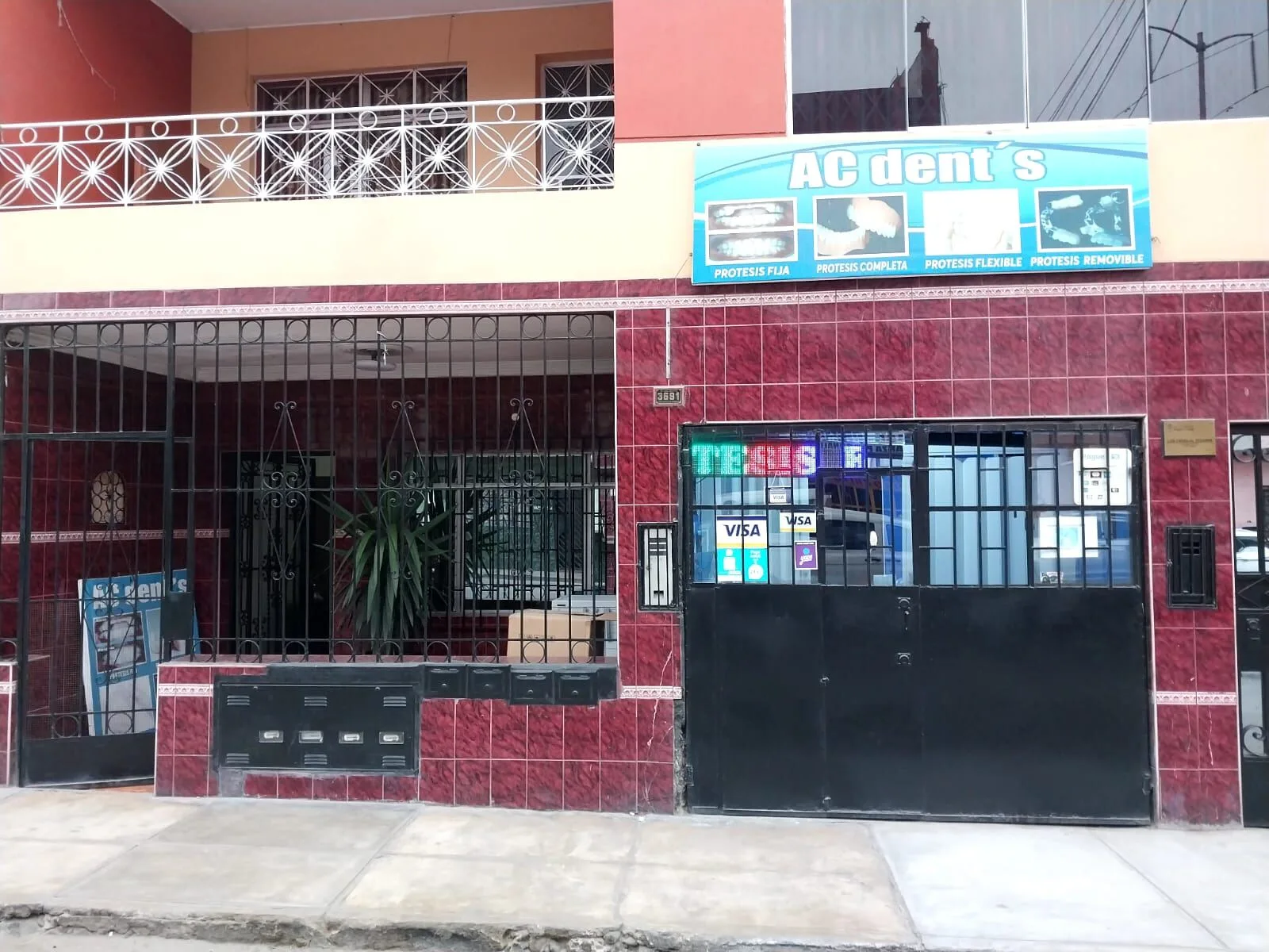 Ac Dent¨s en San Martin de Porres, Lima