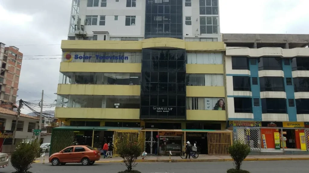 Warthon Dent en Wanchaq, Cusco