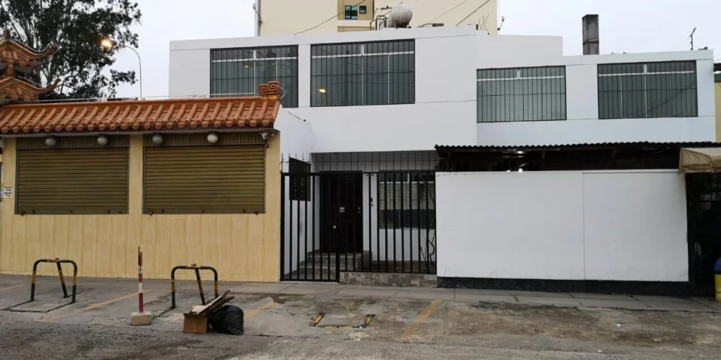 Villa 9’20 en Surquillo, Lima