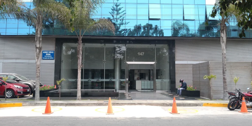 Idm en Santiago de Surco, Lima