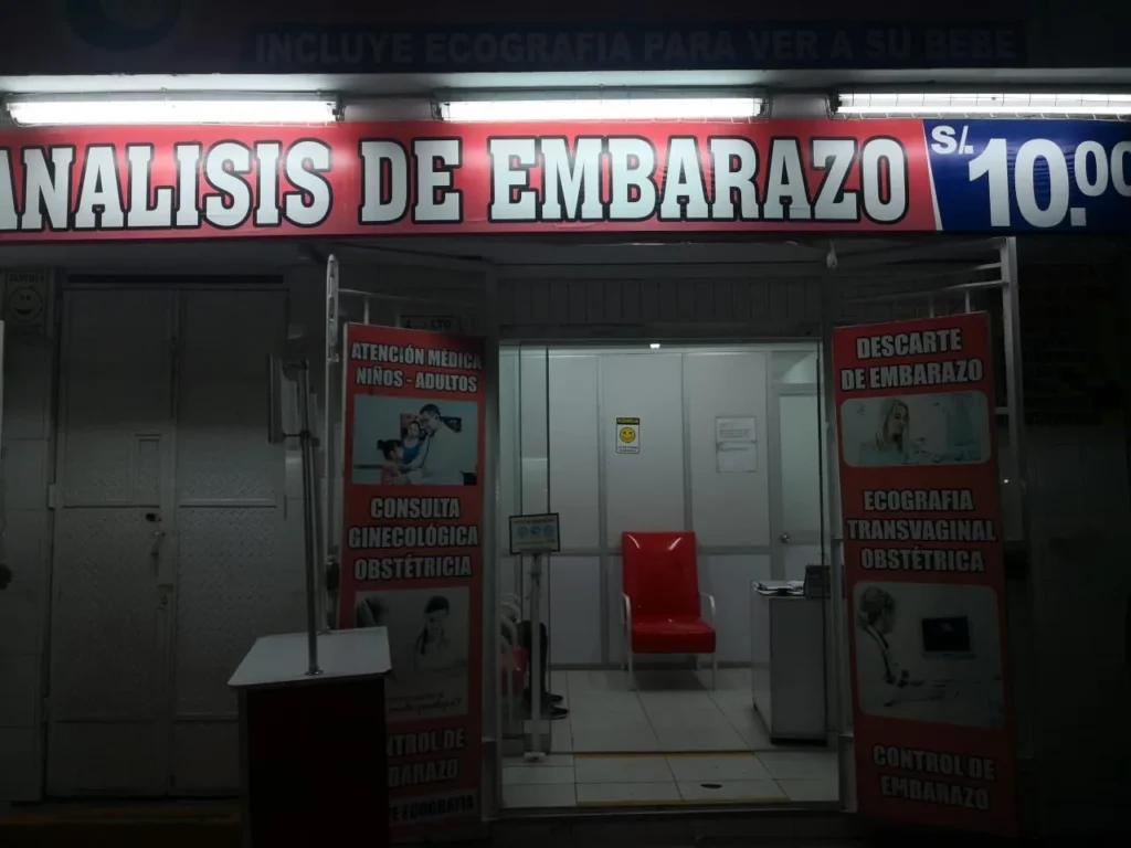 Servicios Médicos Santa Juanita en San Juan de Lurigancho, Lima