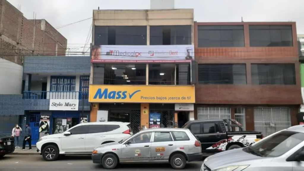 Candila en Los Olivos, Lima