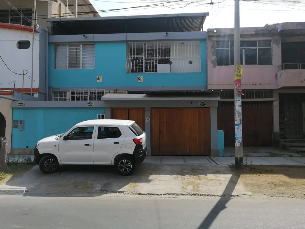 Dentalia Especialistas Dentales S.c.r.l. en Castilla, Piura