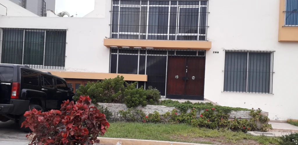 Consultorio Medico Especializado en Santiago de Surco, Lima