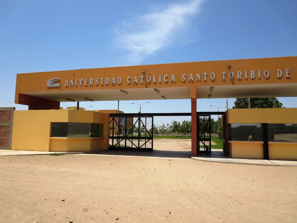 Clinica Universitria – Usat en Chiclayo, Lambayeque