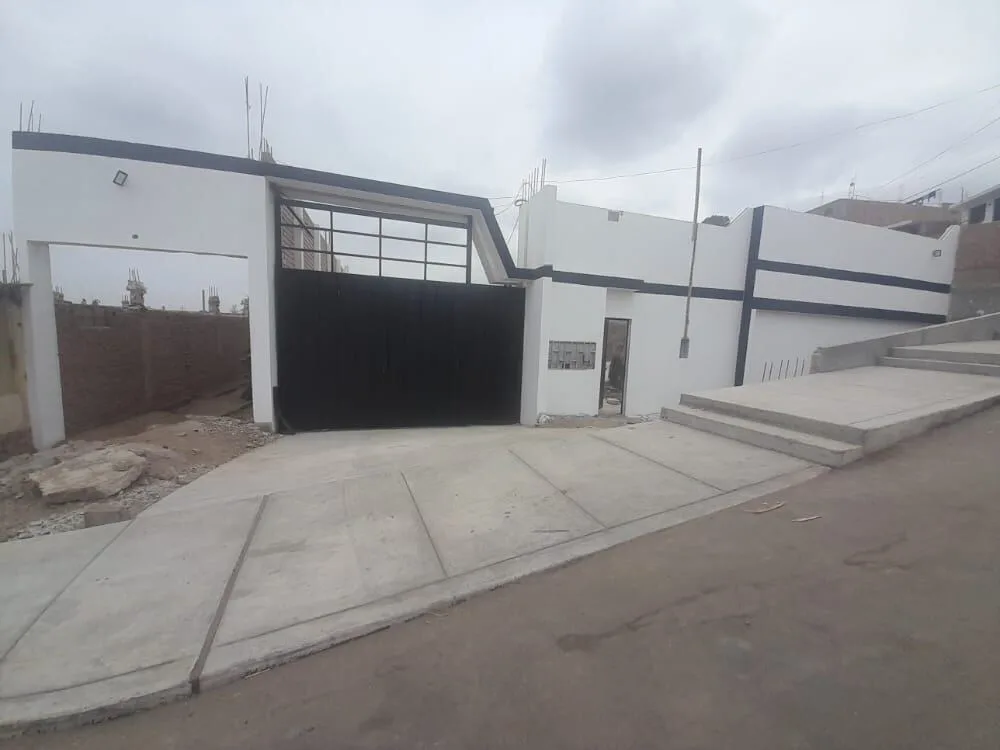Servicios Medicos Clinica Mad en Santa Maria, Lima