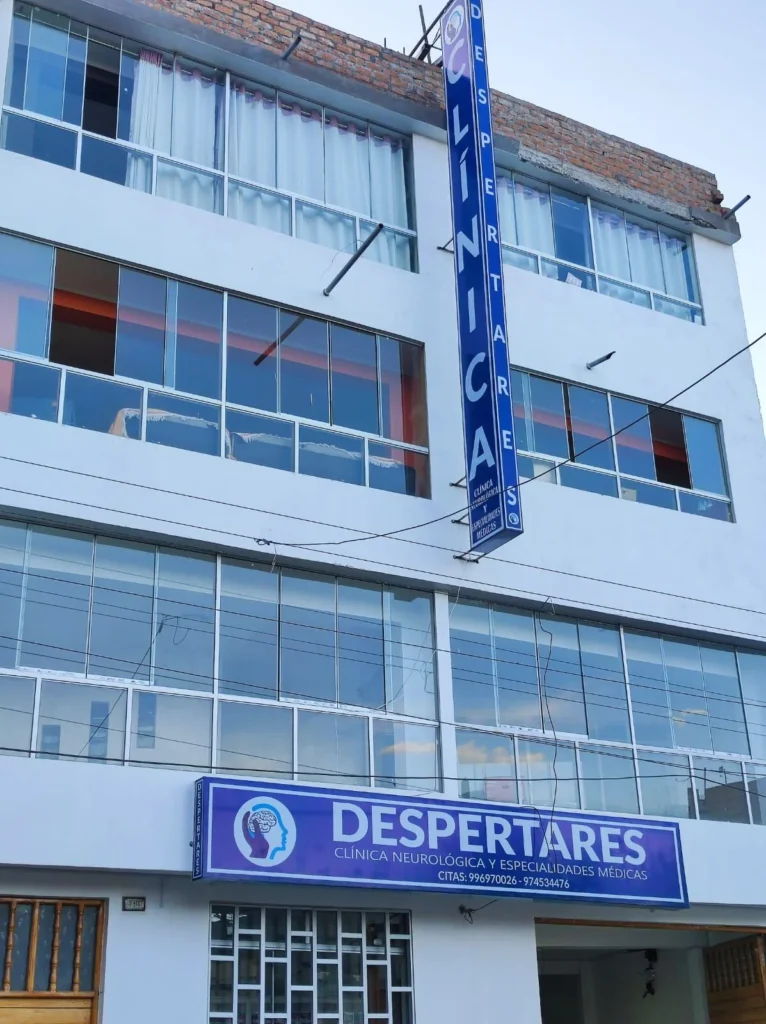 Policlinico Neurologico y Especialidades Medicas «despertares en San Juan Bautista, Ayacucho