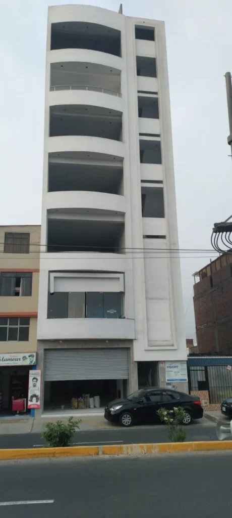 Policlinico Dr. Chardy en Los Olivos, Lima