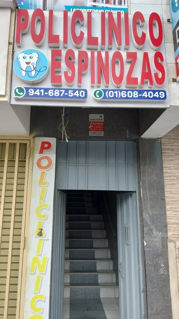 Policlinico Espinozas en Carabayllo, Lima