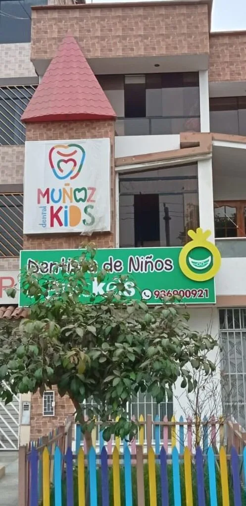 Dental Muñoz Kids en Los Olivos, Lima