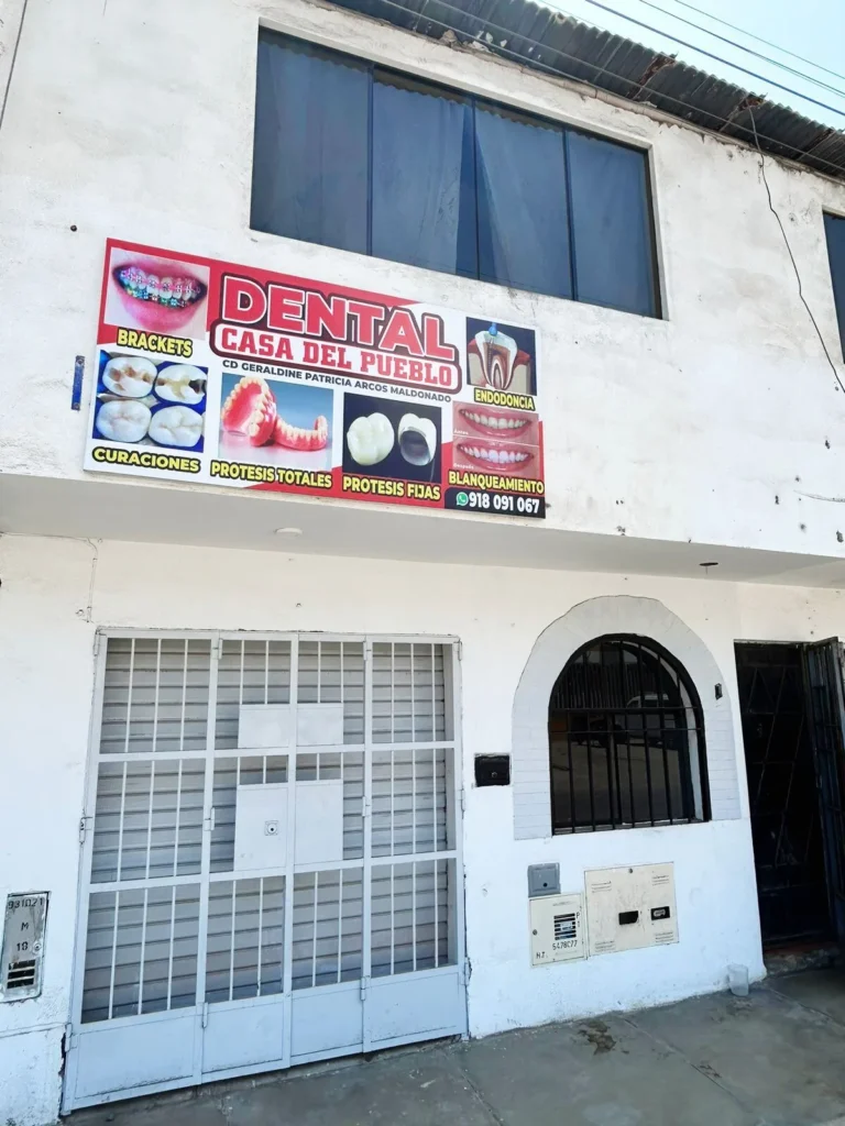 Dental Casa del Pueblo en Villa Maria del Triunfo, Lima