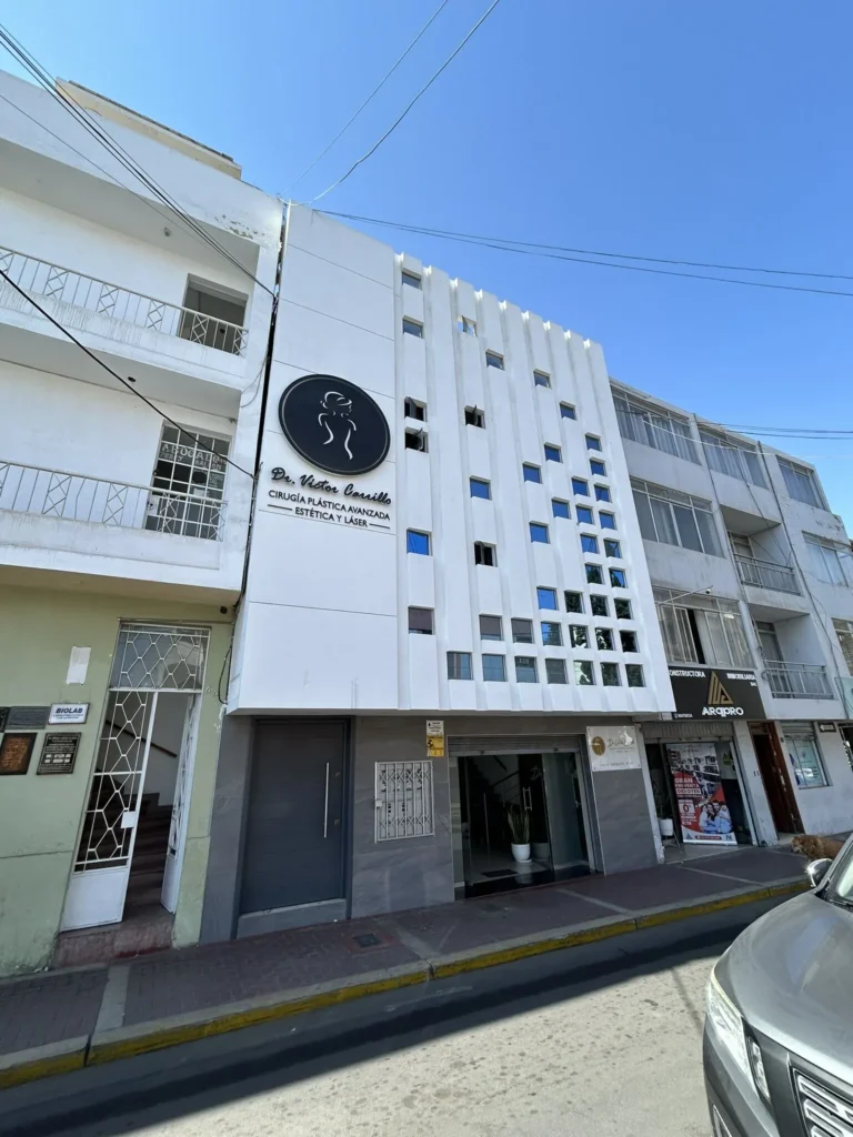 Dr. Victor Carrillo Cirugia Plastica, Estetica y Laser en Tacna