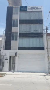 Centro Odontologico «theos