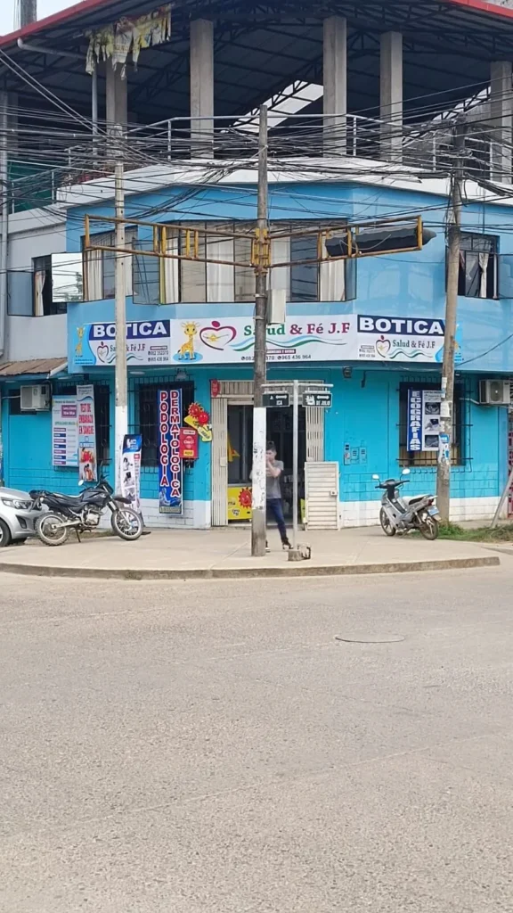 Consultorio Medico Salud y Fe en Tambopata, Madre de Dios