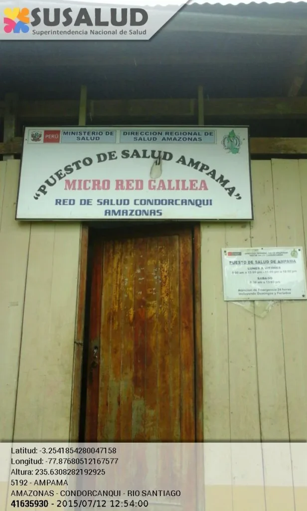 Ampama en Rio Santiago, Amazonas