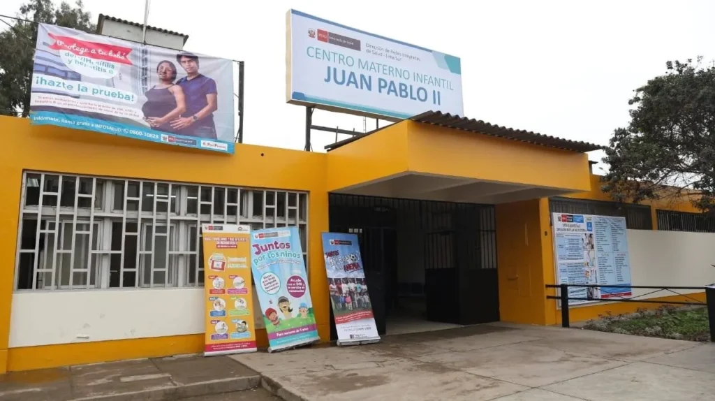 Centro Materno Infantil Juan Pablo II en Villa El Salvador, Lima