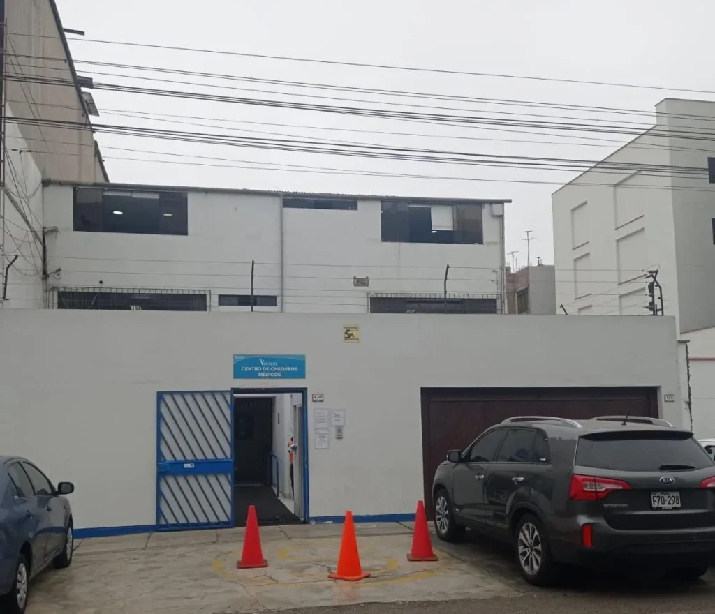 Centro Medico Vesalio en San Borja, Lima