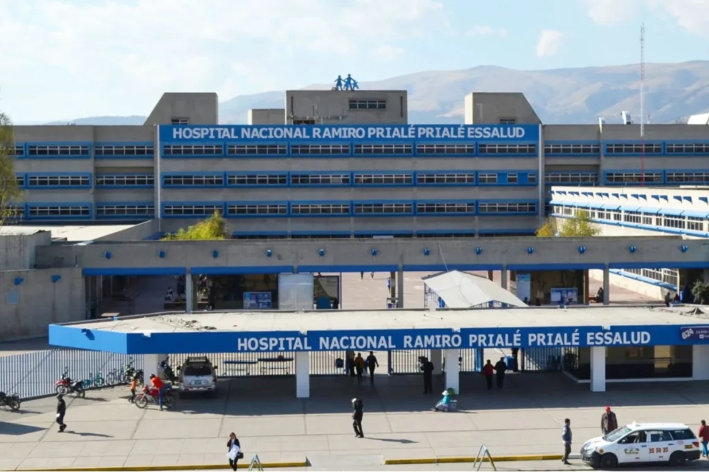 Hospital Nacional Ramiro Priale Priale en El Tambo, Junin