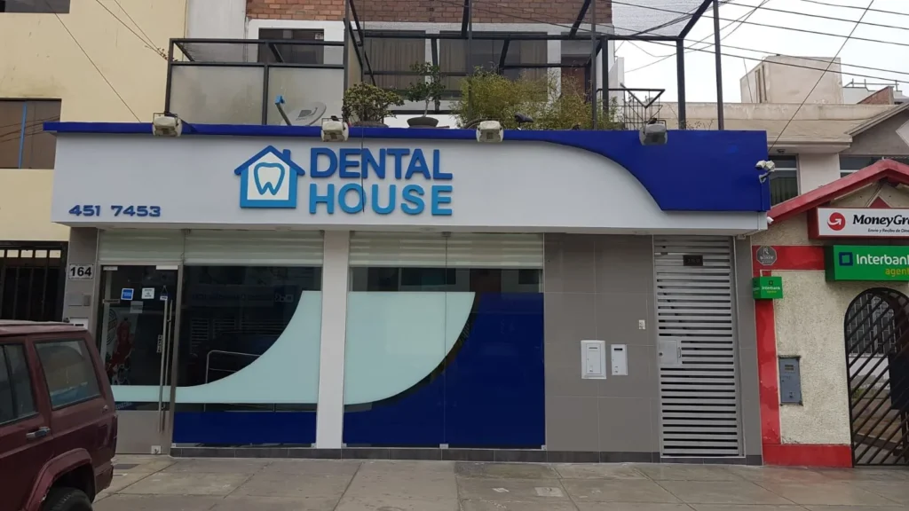 Dental House Clinicas Odontologicas en San Miguel, Lima