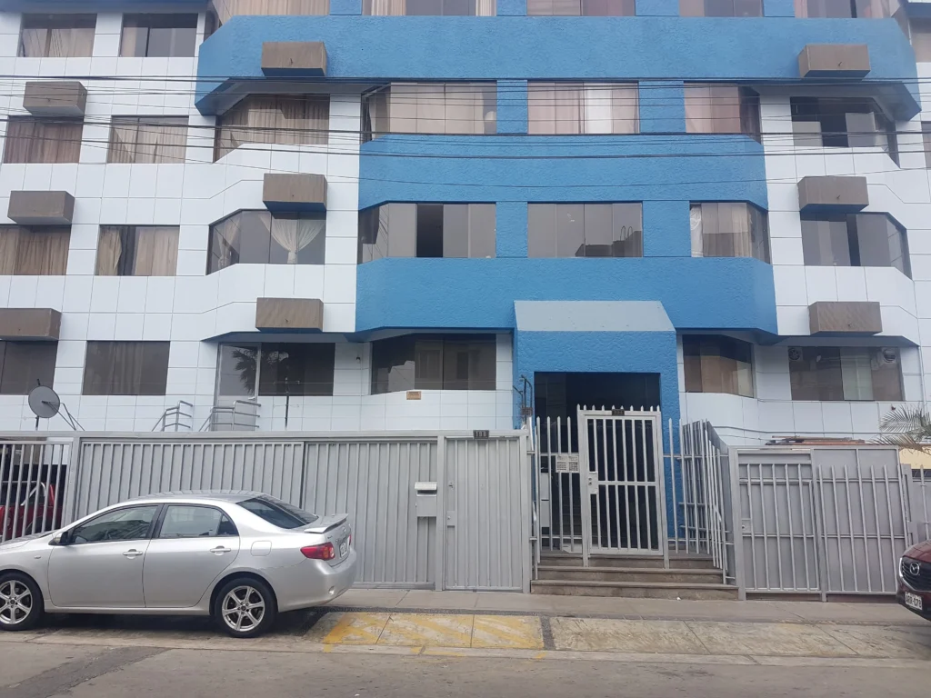 Pronefros Sac en Surquillo, Lima