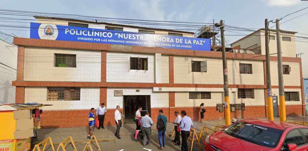 Policlínico Nuestra Señora de la Paz en Comas, Lima